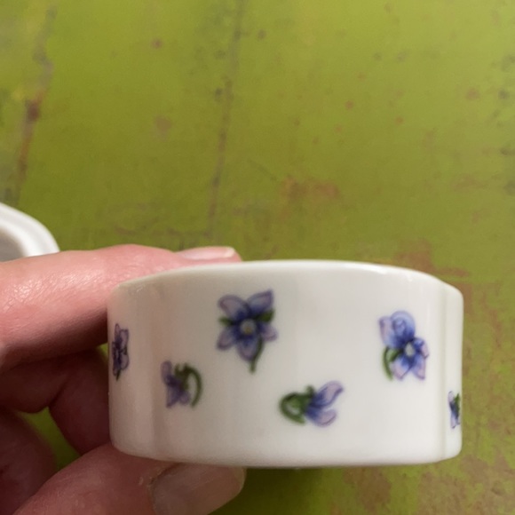 Lenox collectors Society trinket box - Picture 6 of 8